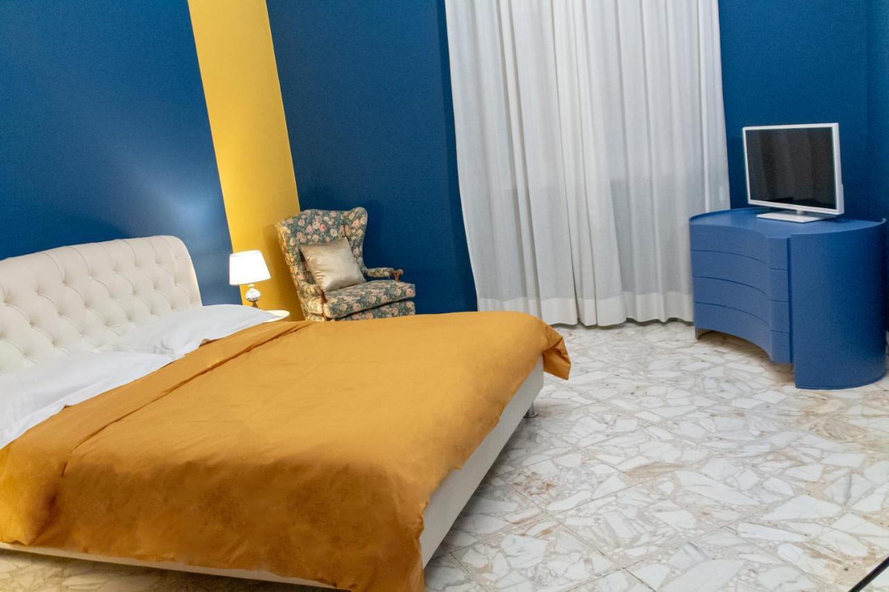 Interno 9 Hotel Bari Exterior photo